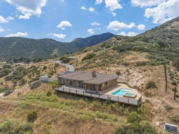 1910 Harbison Canyon Rd, El Cajon, CA 92019