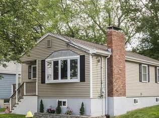 26 Pinefield Rd, Hyde Park, MA 02136