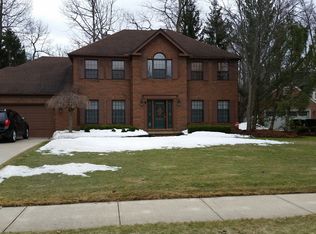 29761 Devonshire Oval, Cleveland, OH 44145