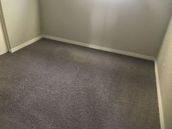 4th image of 313 E Park Ave