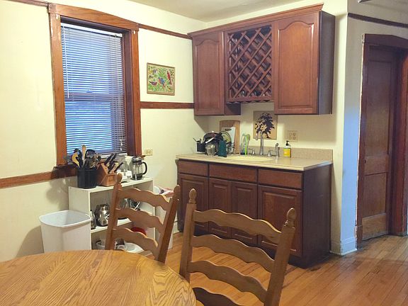 4th image of 2303 N Oakley Ave #1F