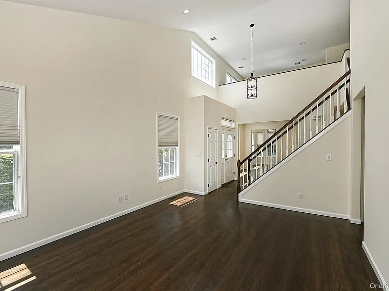 9 Manitou Trl — Photo 12