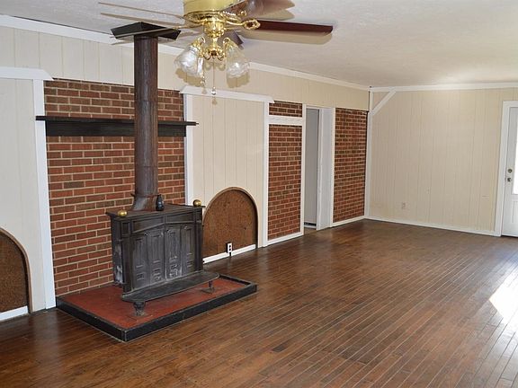 2nd image of 7149 Floral Ave