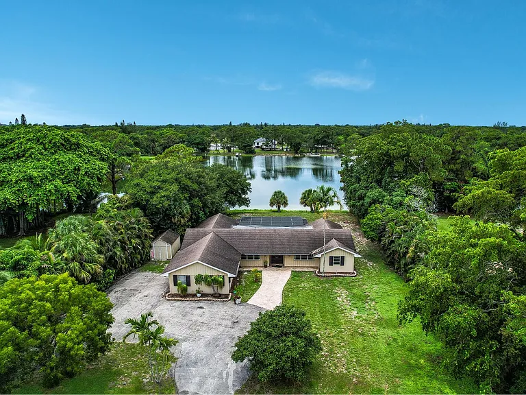 4529 Square Lake Dr — Photo 57