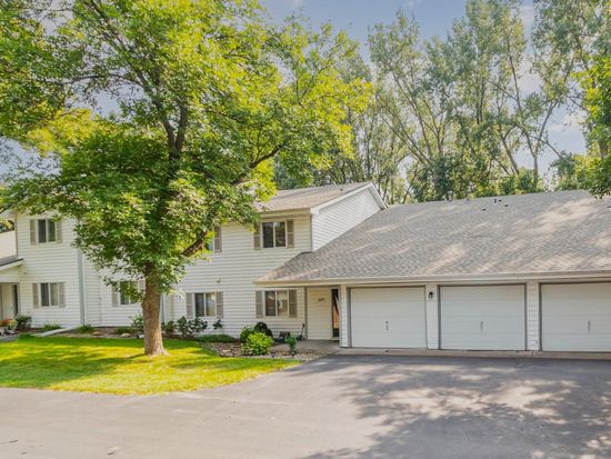 6224 Magda Dr UNIT D, Osseo, MN 55369