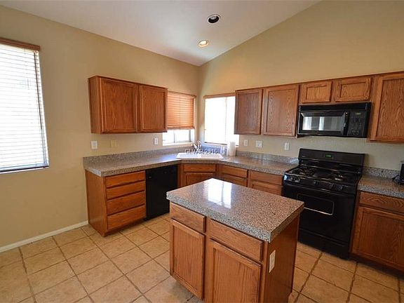 5th image of 3273 Alcudia Bay Ave #0