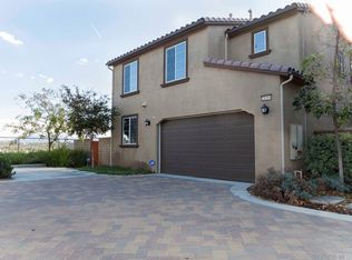 28394 Camino Del Arte Dr, Santa Clarita, CA 91354