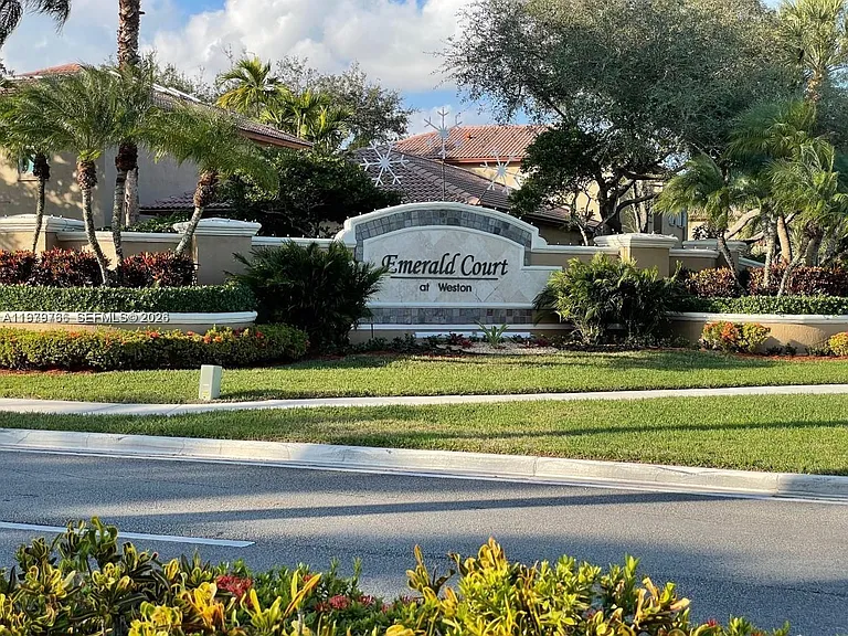 16309 Emerald Cove Rd #16309 — Photo 39