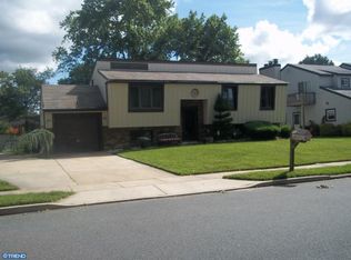 108 Capella Rd, Turnersville, NJ 08012