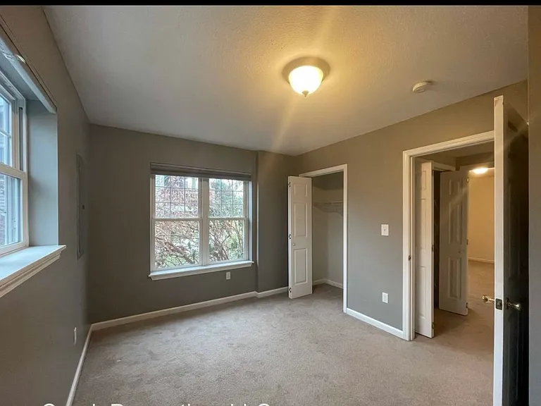 28 Jefferson Dr — Photo 12