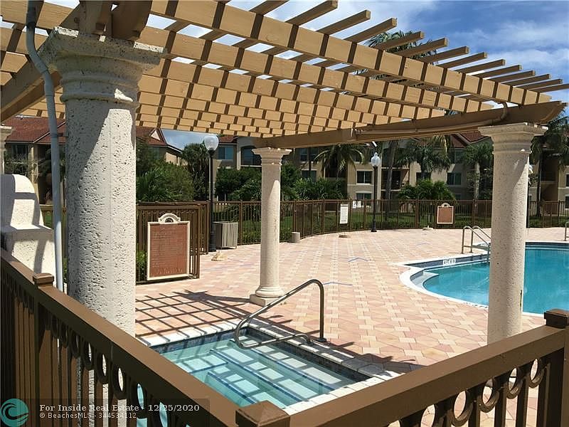 1st image of 1307 Villa Cir #1307