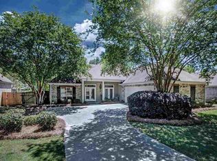 345 Pinewood Ln, Ridgeland, MS 39157