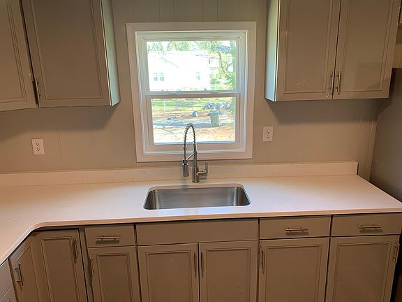 4th image of 2823 Richmond Henrico Tpke