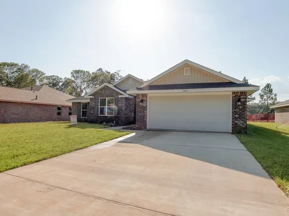 1818 Praline Ln #11A, Cantonment, FL 32533
