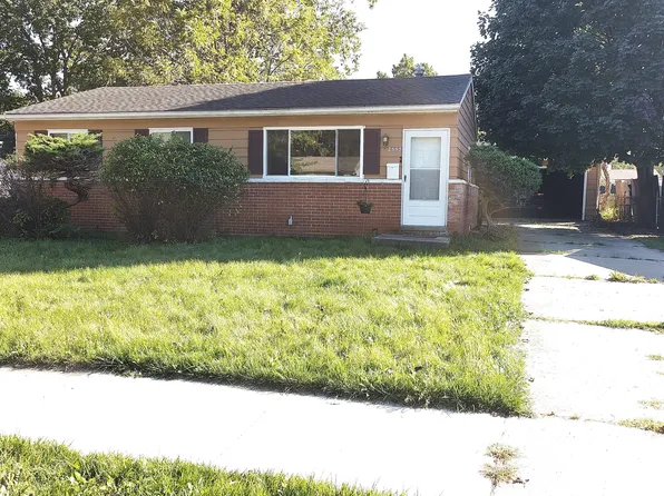 2350 Ravinewood Ave, Ypsilanti, MI 48198