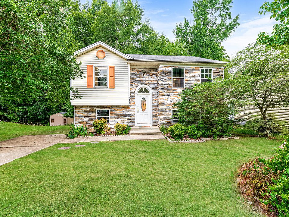 1st image of 2920 Basswood Dr
