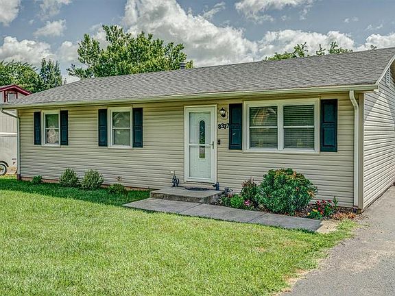 3rd image of 8337 Willow Creek Dr