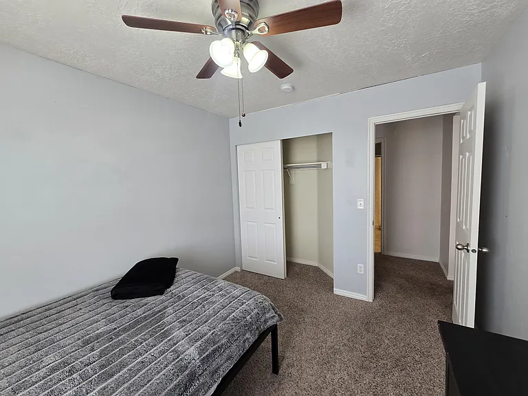 E Steep Mountain Dr — Photo 14