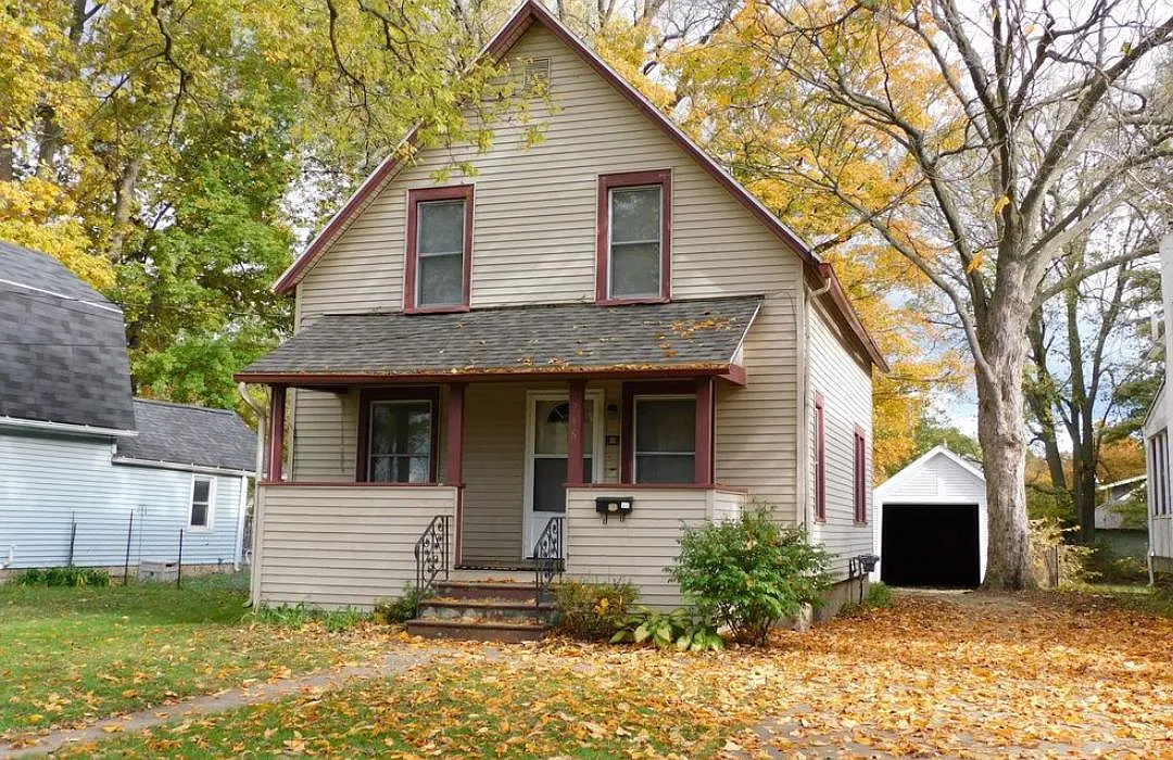 Horton St, Lansing — Photo 1