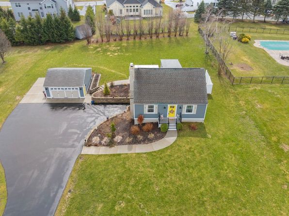 312 Boght Rd #1