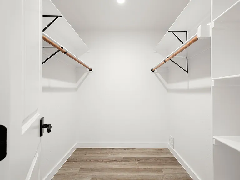 9717 Anderson Village Dr — Photo 16
