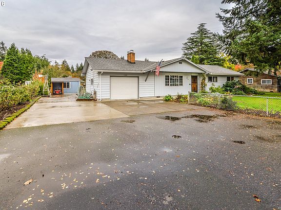 3rd image of 366 NE 37th Ave