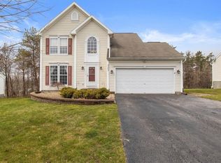 3257 White Pine Ln, Macedon, NY 14502