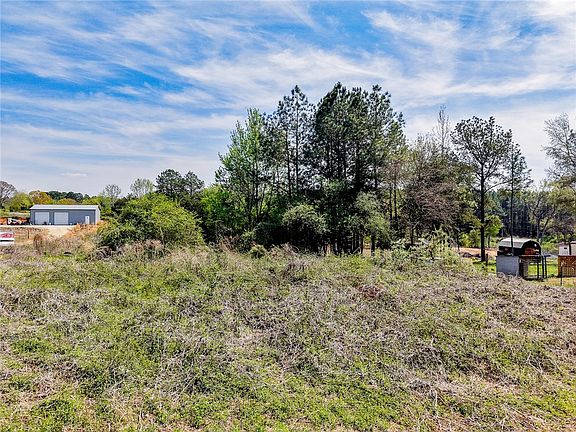 2nd image of 213 Evergreen Church Rd