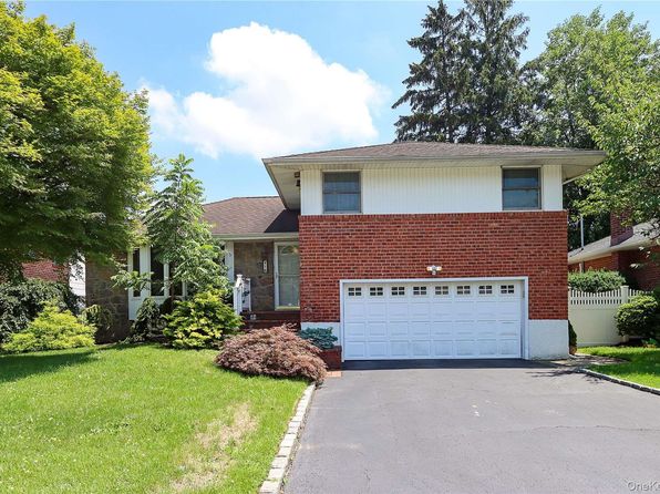 91 Birchwood Park Dr