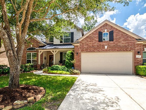 2nd image of 17418 Ebeys Landing Ln