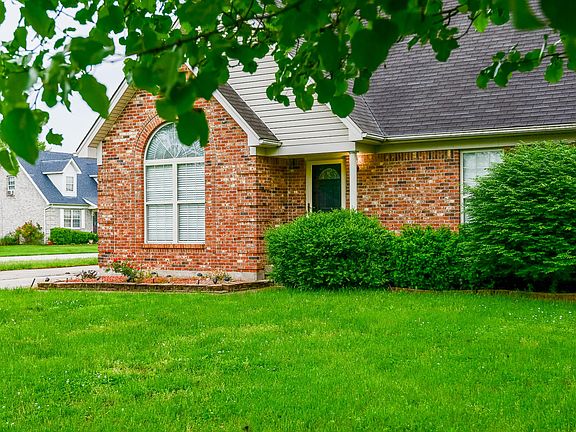2nd image of 352 Tara Cir