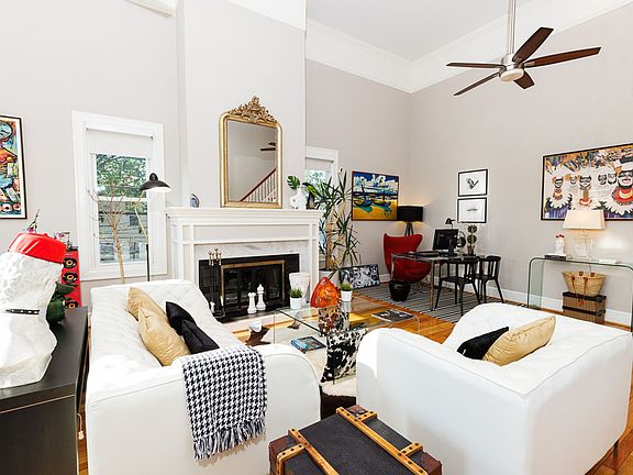 3rd image of 205 18th St SE #3