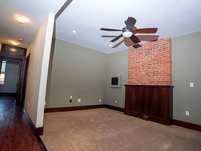 1003 Chestnut St #2 — Photo 16