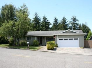 5864 Christopher Dr, Eureka, CA 95503