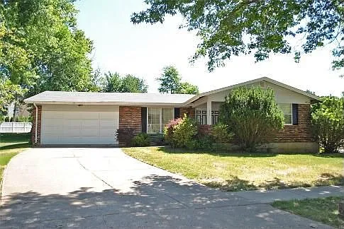 230 Bitterwood Dr photo 1