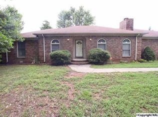 100 Amesbury Dr, Harvest, AL 35749