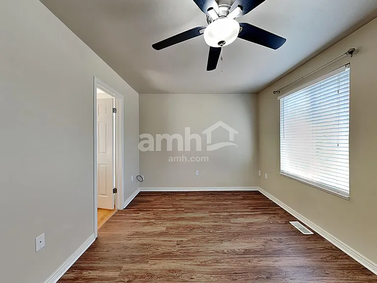 1625 E Bateman Way — Photo 18