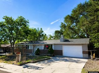 170 Clear View Dr, Green River, WY 82935
