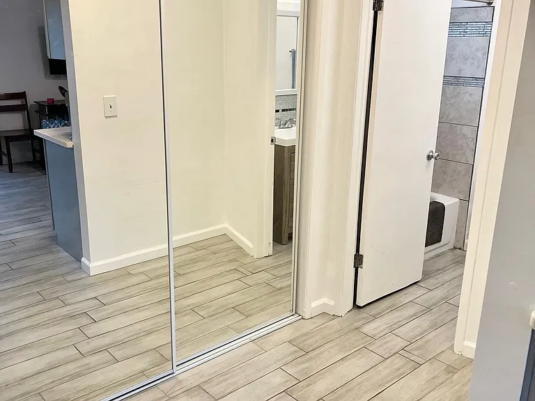 3697 S La Cienega Blvd #11 — Photo 8