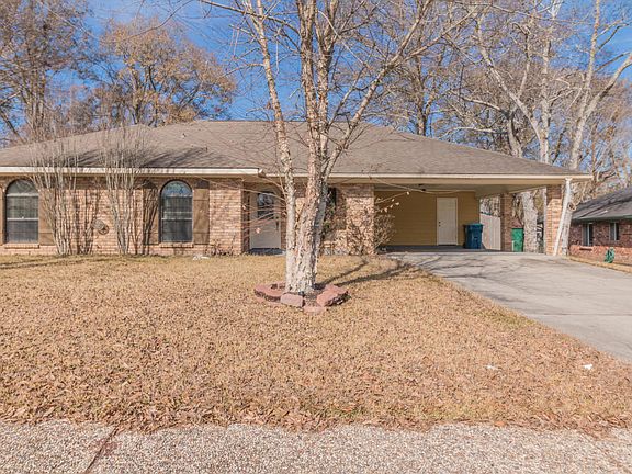2nd image of 106 Sweet Bay Ln