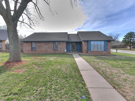 3rd image of 4416 Braden Ct