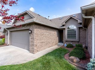 752 Stonemill Dr, Greenwood, IN