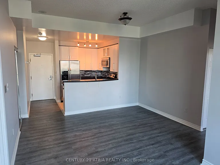 7 Lorraine Dr #2502 — Photo 3