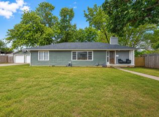 211 SE Queenstown Ave, Bartlesville, OK 74006