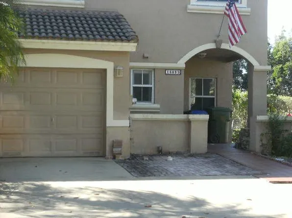 16890 SW 1st Mnr, Pembroke Pines, FL 33027
