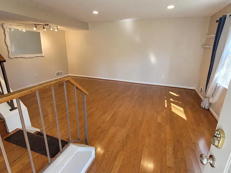4236 Slater Ave — Photo 20