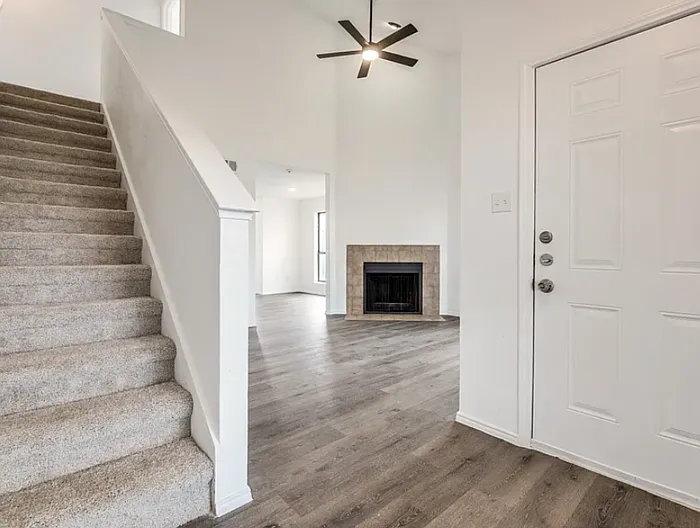 2 bed, 2.0 bath, 1078 sqft, $1,450 — Photo 3