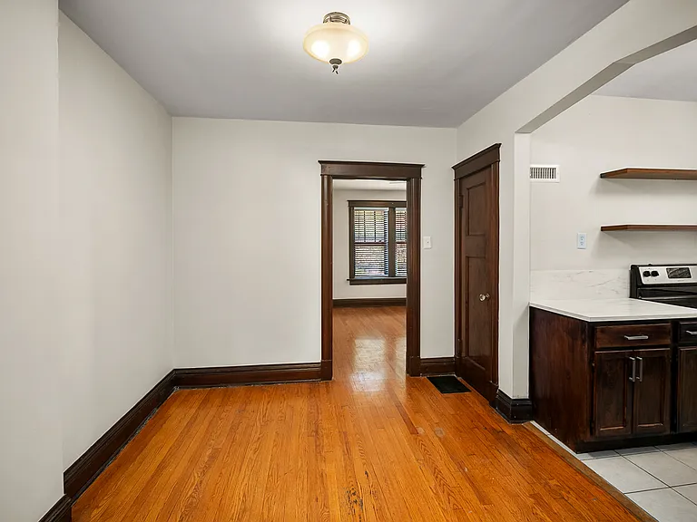 4506 Wichita Avenue2nd Floor Est — Photo 4