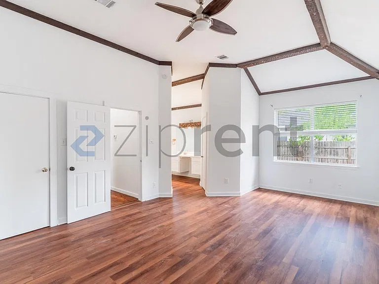 6502 Bramber Ln — Photo 7