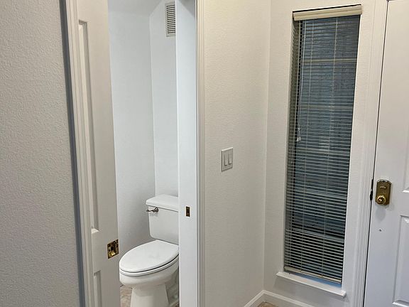 3rd image of 304 W Meadows Ln